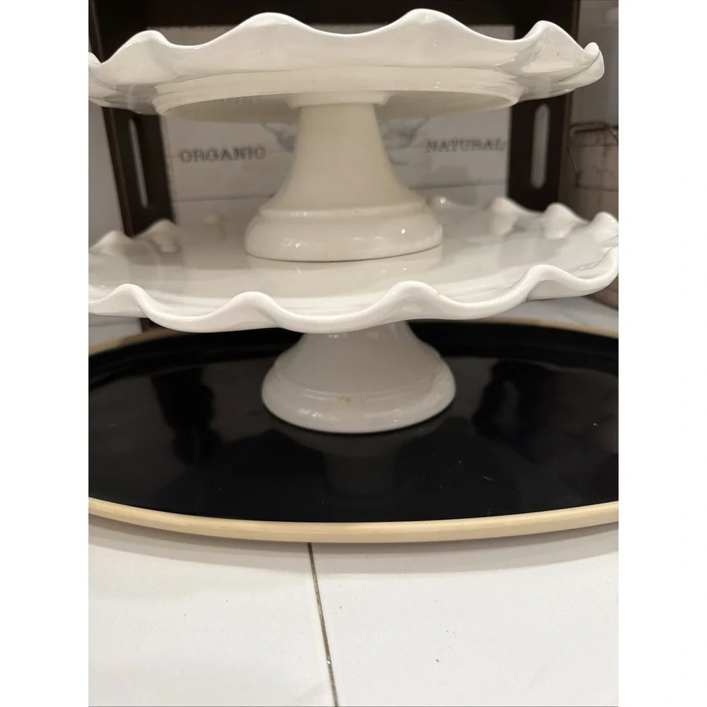 Williams Sonoma White Ceramic Round Glossy Cake Stands Set of 2 Made in Italy